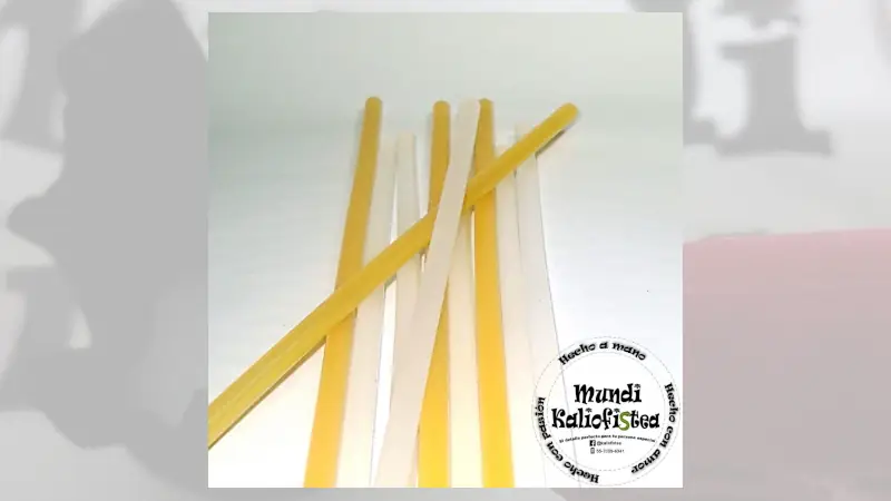 Pegamento termofusible o silicón